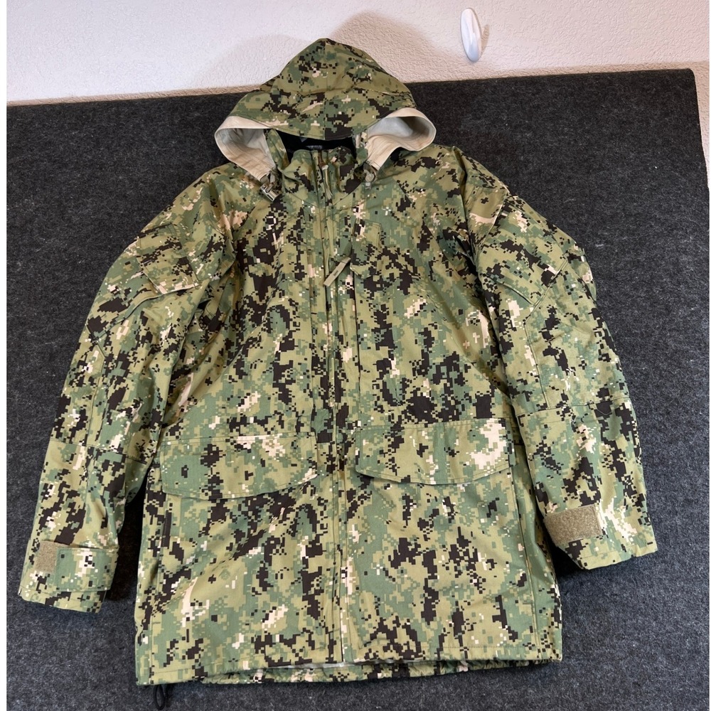US Navy NWU Type III AOR2 Parka Men Small Long Green Digital Camo Parka Workwear